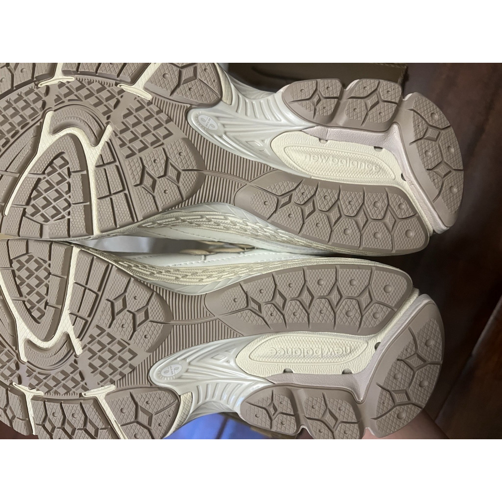 NEW BALANCE GC2002VF (GS) MOONBEAM /FRAPPE RUNNING SHOE SIZE: 6.5 New Big Kids - Picture 7 of 9